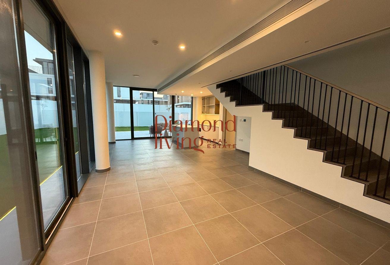 Exclusive Corner Unit | Bigger Plot | Brand New