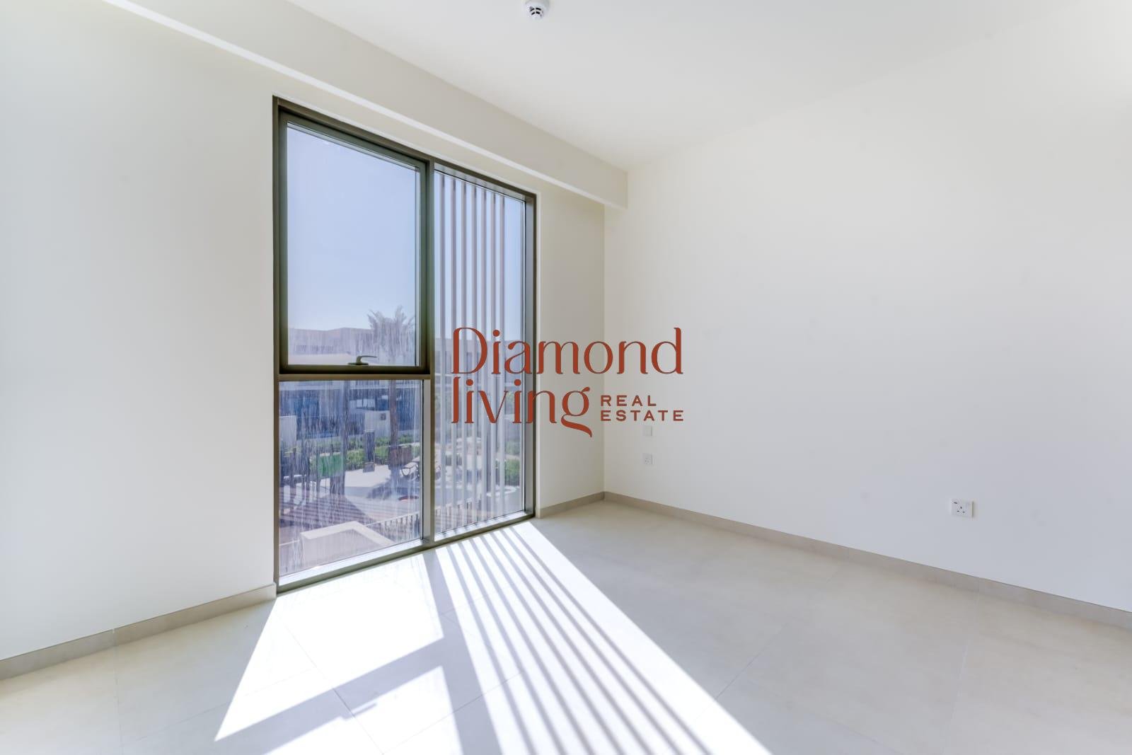 Exclusive | Single Row | Internal Location