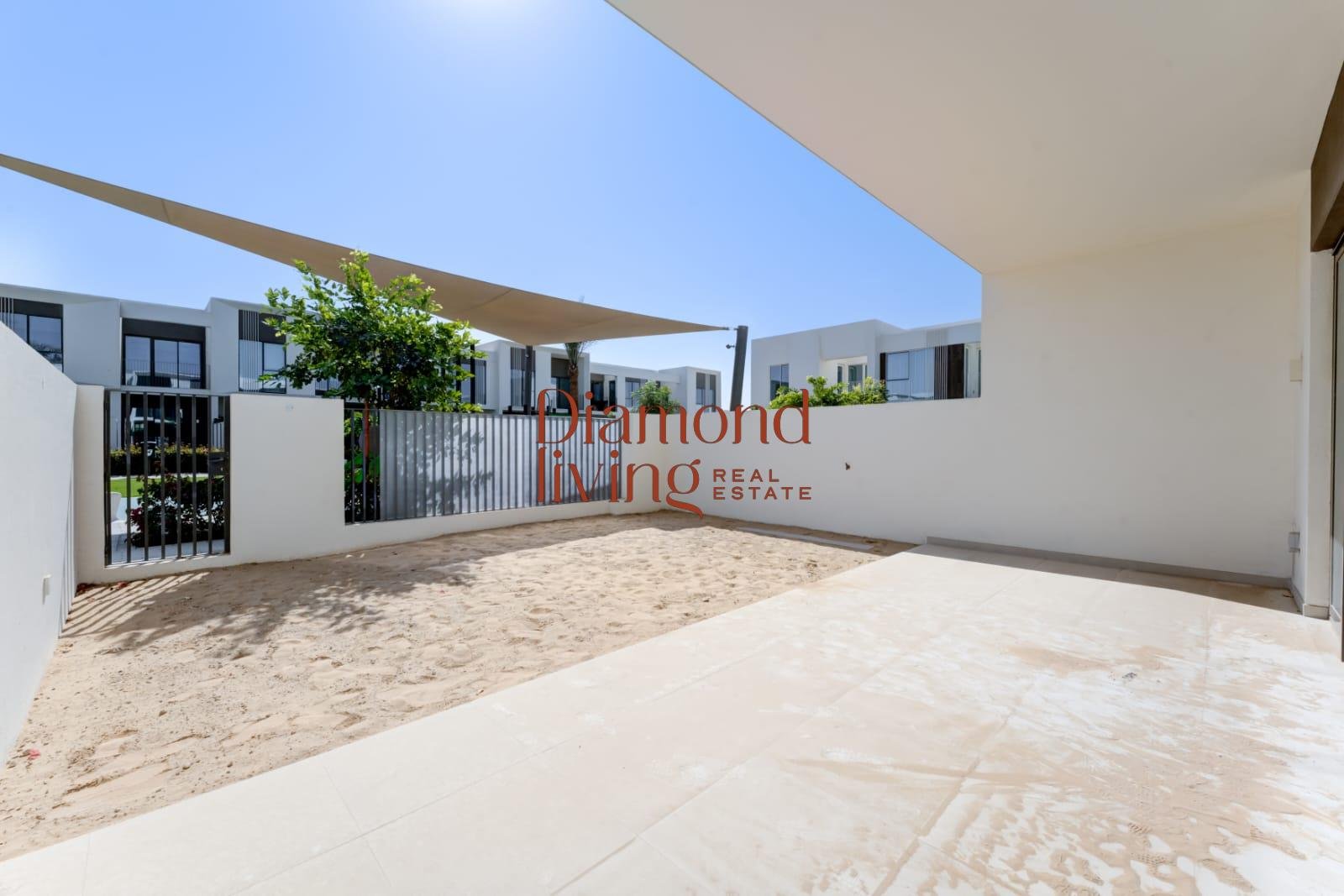 Exclusive | Single Row | Internal Location