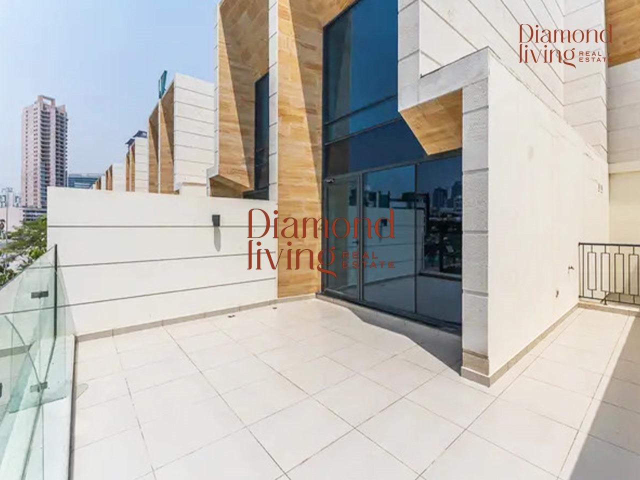 G+2+Basement | 4 BR+maid | Park view | Exclusive