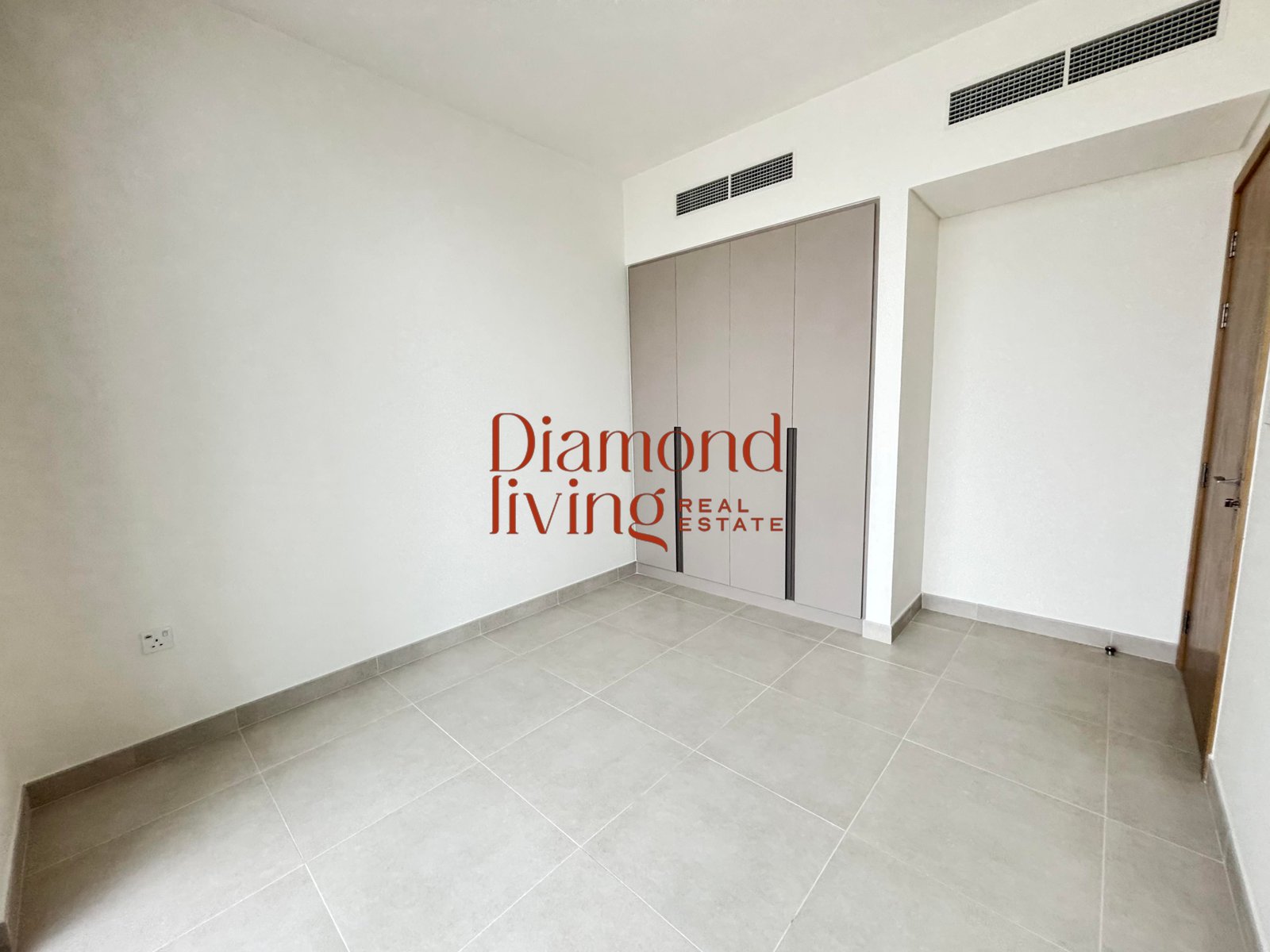 Single Row | Corner Plot | Park View