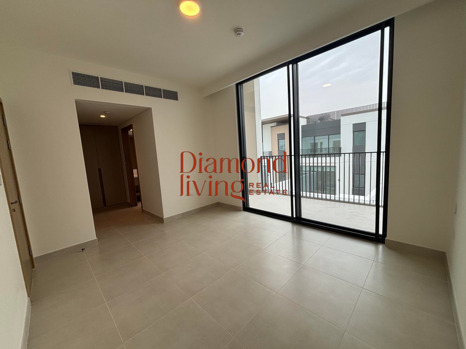Single Row | Corner Plot | Park View
